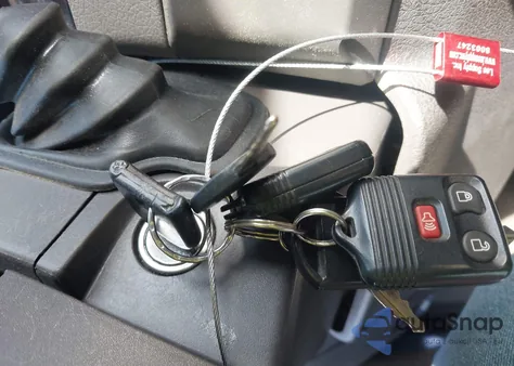 2010 Ford F-150 Xl/Xlt из США, поврежденный, VIN 1FTMF1C87AKB83202